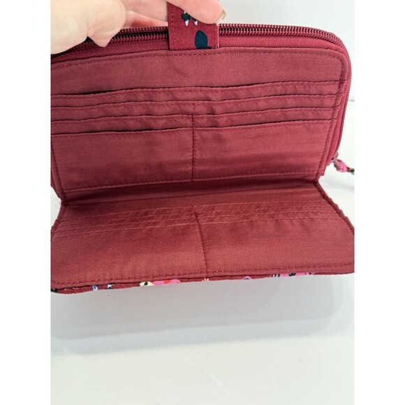 Vera Bradley Wristlet Holiday Hounds ID cardholder Wallet Cotton 2024 Dogs - Picture 6 of 8